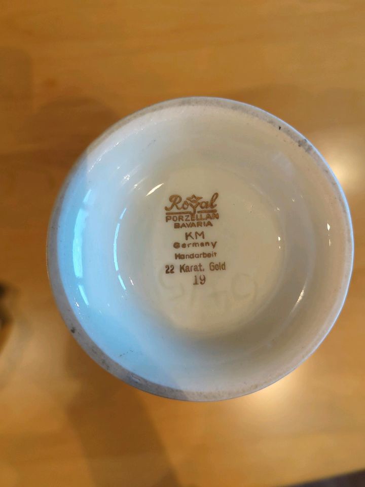 Vase Royal Porzellan Bavaria 22 Karat Gold in Mengen