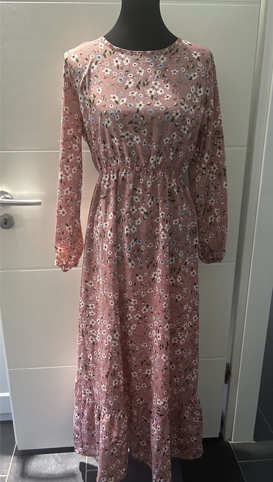 Damen Blumen maxikleid in Bremen