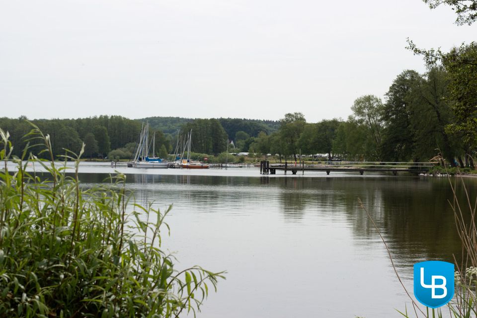 Einladendes Baugrundstück in idyllischer Südwestlage – Entsteht hier Ihr neues Zuhause? in Dersau