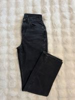 Straight Jeans im Stil der 90er in verwaschen schwarz Niedersachsen - Ihlow Vorschau