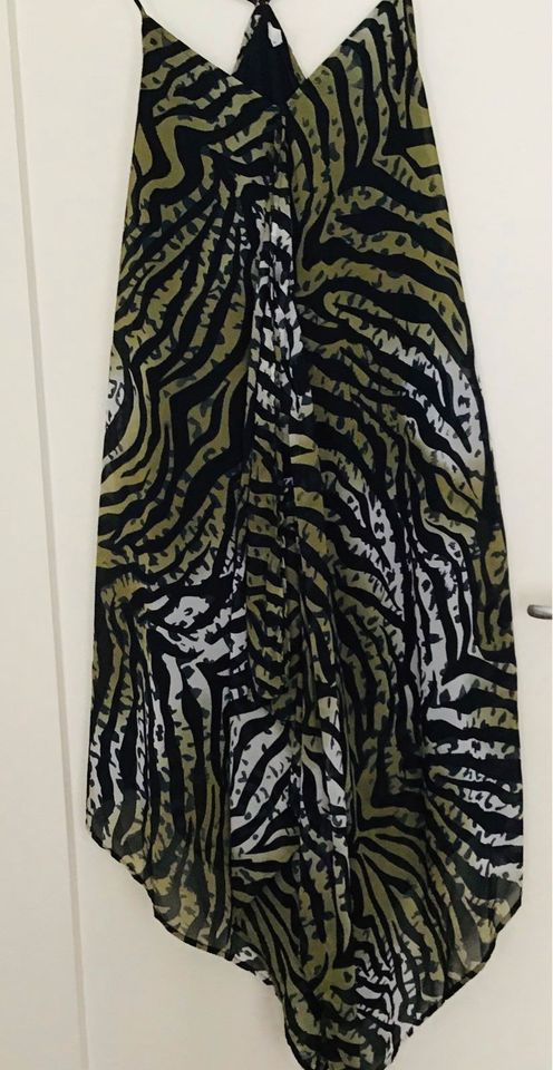 Strandkleid, animalprint, Gr. 38 in München