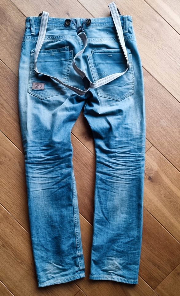 Tom Tailor Jeans Relaxed Slim Denim mit Hosenträgern 32/32 in Höhr-Grenzhausen