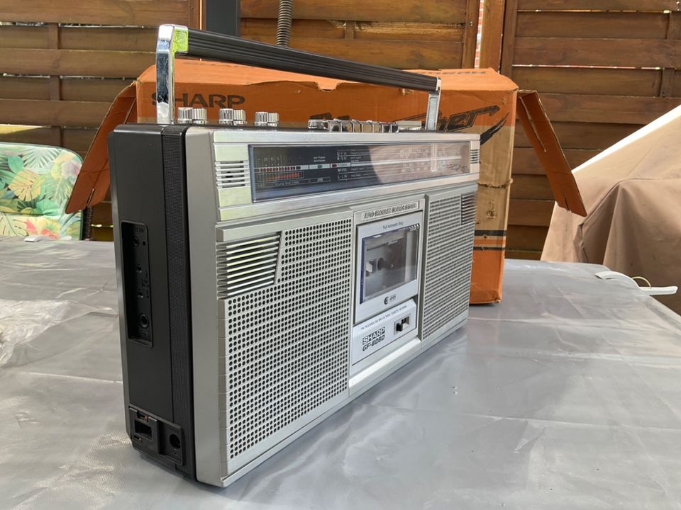 Sharp GF 6060 Silver Selten Ghettoblaster Radio Kassetten in Embsen