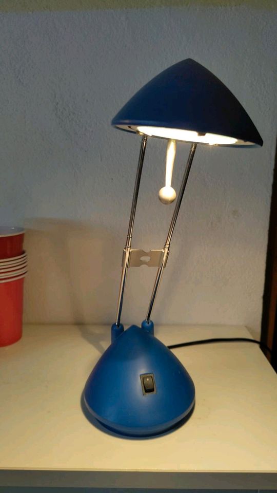 Blaue Schreibtischlampe in Hof (Saale)