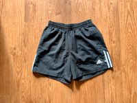 Sporthose Adidas Gr. M Shorts dunkelblau Schleswig-Holstein - Flensburg Vorschau