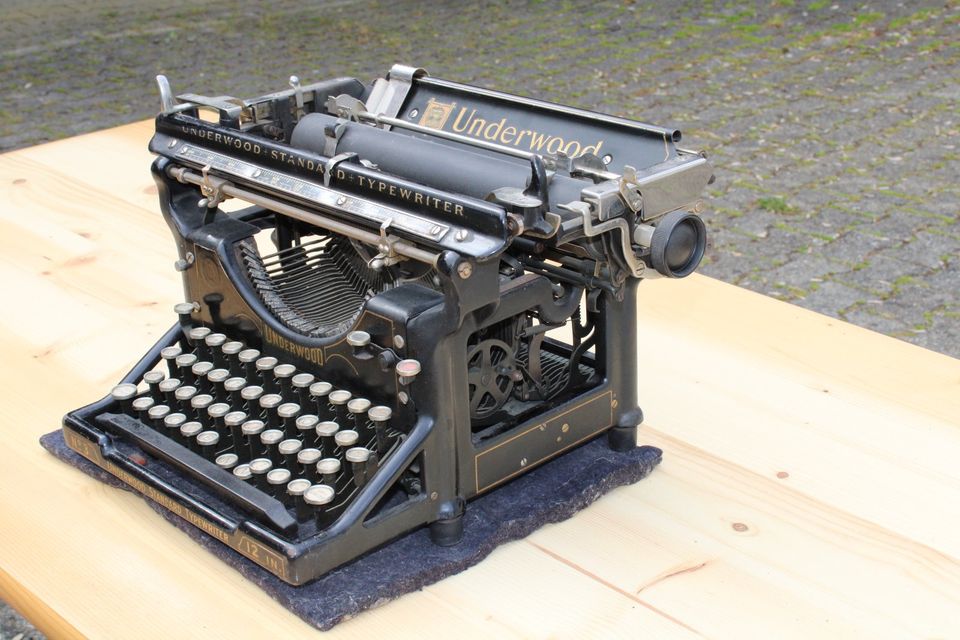 Underwood Schreibmaschine in Stühlingen
