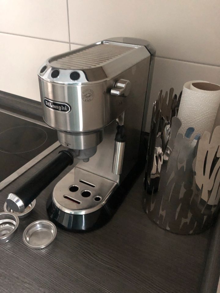 DeLonghi Siebträger Kaffeemaschine top Zustand in Bensheim