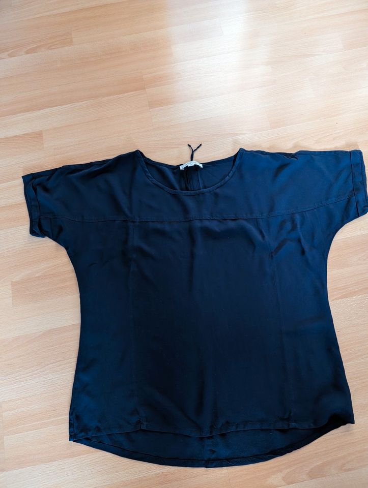 Elegante COMMA Damen Bluse / Oberteil, Gr. 40/42, navy in Ditzingen