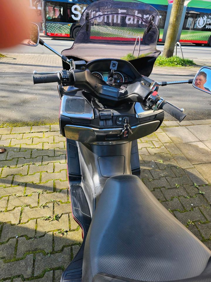 Suzuki Burgman AN K 7 mit neuen TÜV, im guten gepflegtem zustand in Dortmund