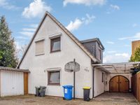 Solides Einfamilienhaus mit sehr guter Anbindung in Delmenhorst Niedersachsen - Delmenhorst Vorschau