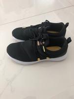 Sneaker schwarz in Gr.38 Baden-Württemberg - Waldachtal Vorschau