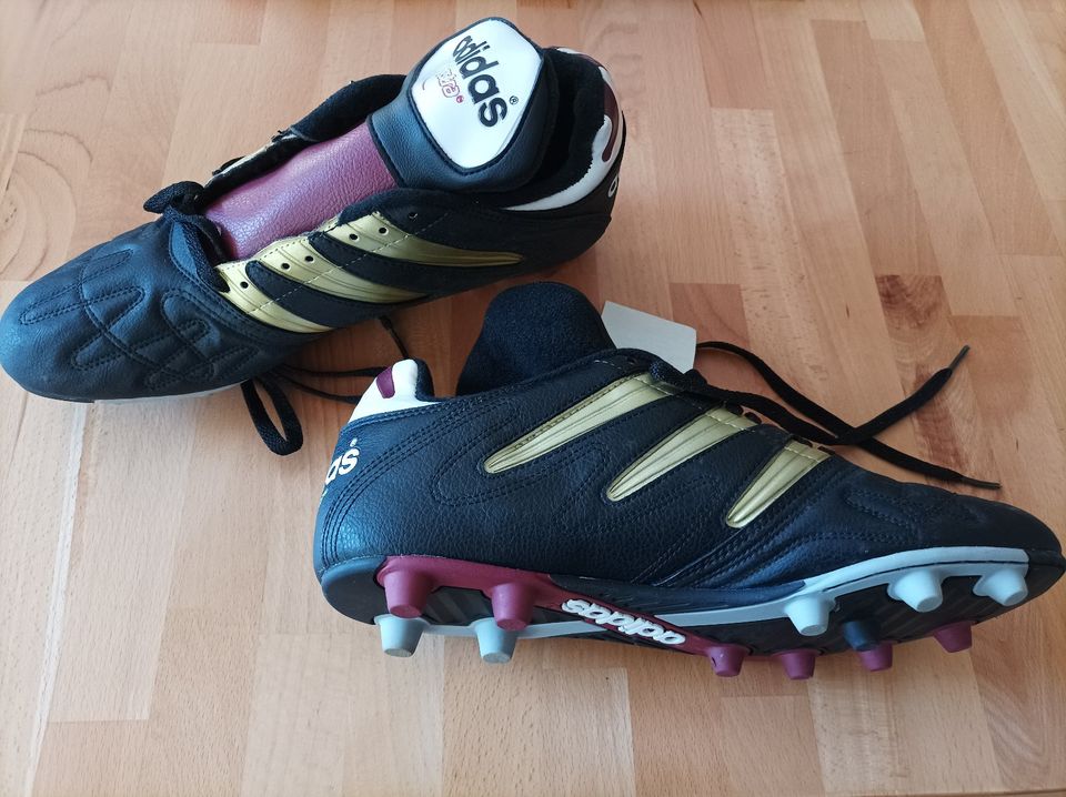 Fußballschuhe Nocken von Adidas Questra Liga für 40€ inkl.Versand in Merseburg