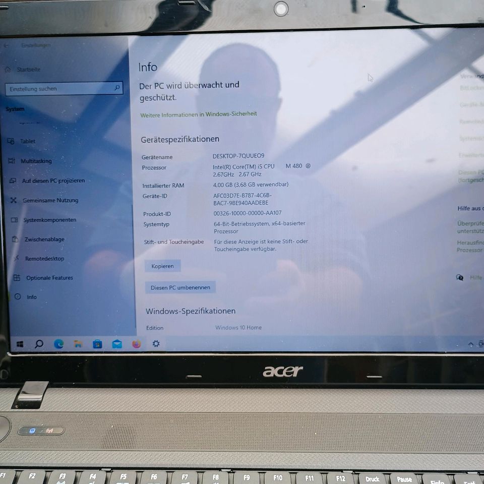 Laptop mit Windows 7 und Windows 10 in Neukirchen-Vluyn