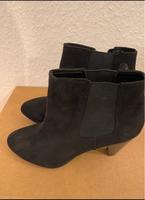 Schwarze Stiefelette mit Absatz von H&M in Gr. 37 Köln - Weidenpesch Vorschau