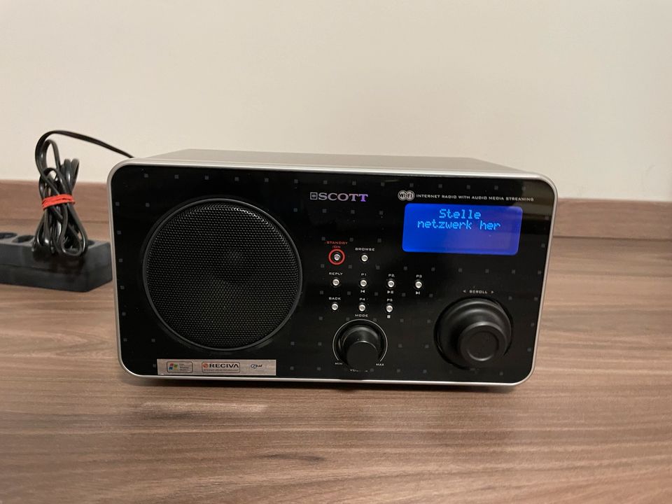 Scott RXI 300WL WLAN Radio in München