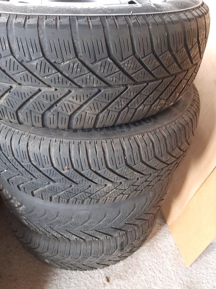 4x Winterreifen Continental  195/65 R15  3 x 5,5 mm  1x 1,0mm in Vogtsburg