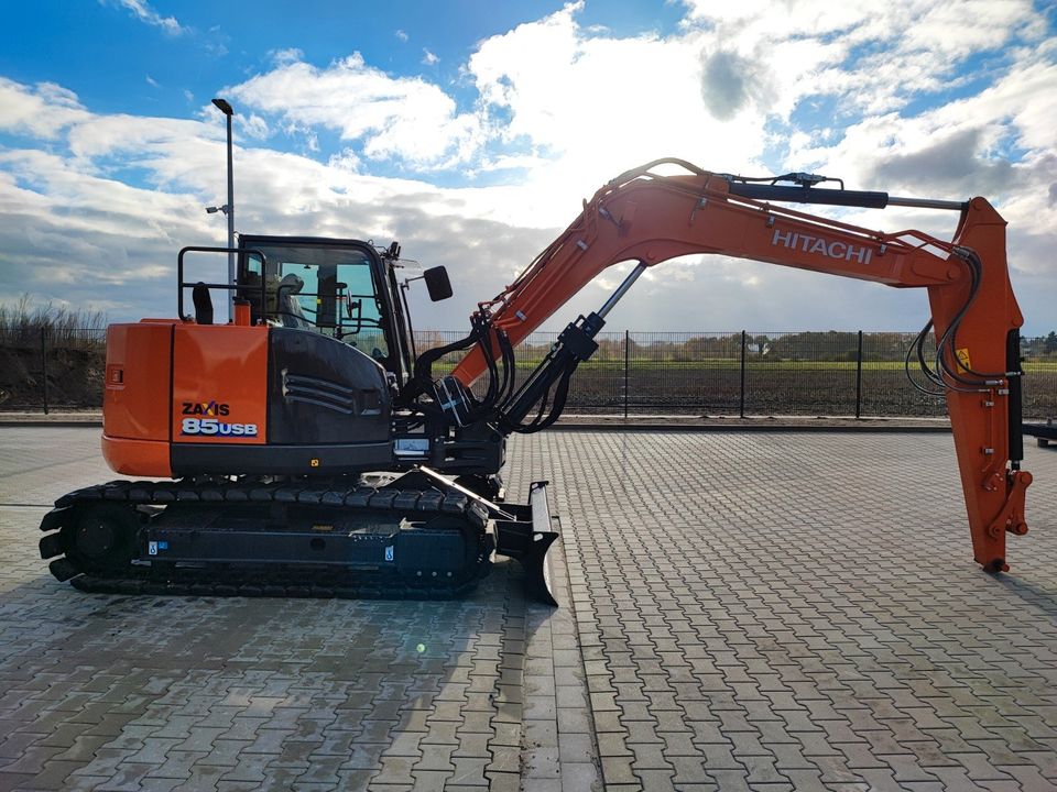 HITACHI - ZX85 USB-6 - BAGGER / 2023 / *VORFÜHRER* / 90.990€ in Heede(Emsland)