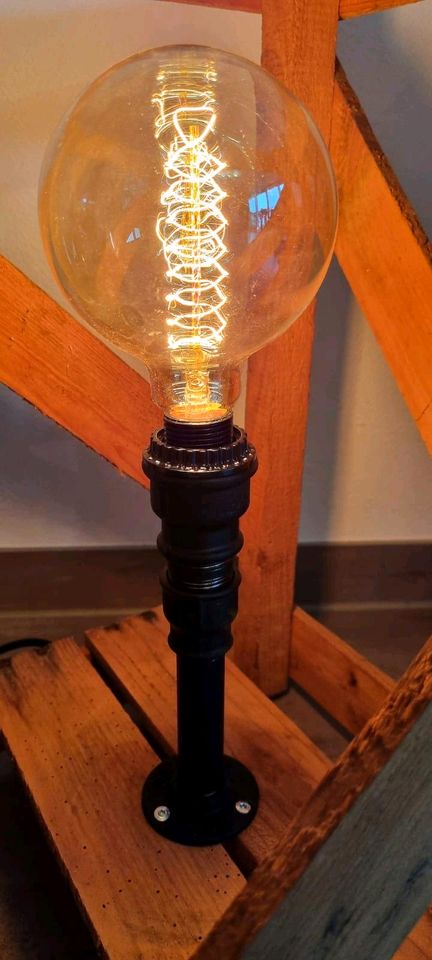 Designerlampe Stehlampe Lampe Weinkistem in Mauchenheim