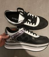 Neue Guess-Schuhe Hannover - Vahrenwald-List Vorschau