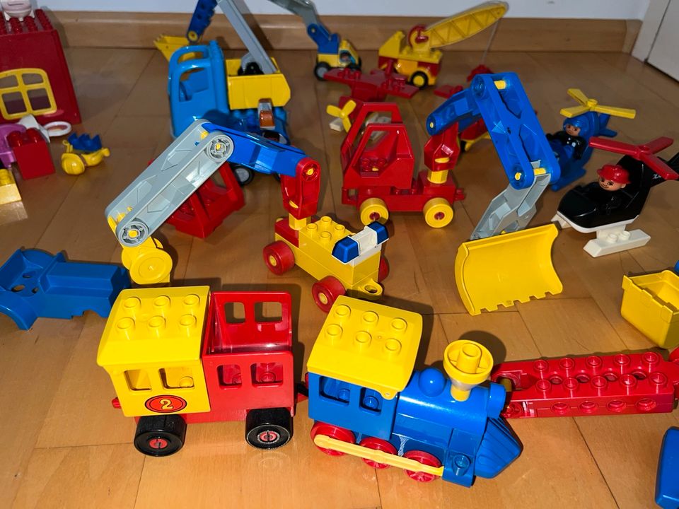 Riesige Lego Duplo Sammlung (viele Fahrzeuge, Kräne, Zootiere) in Saulheim
