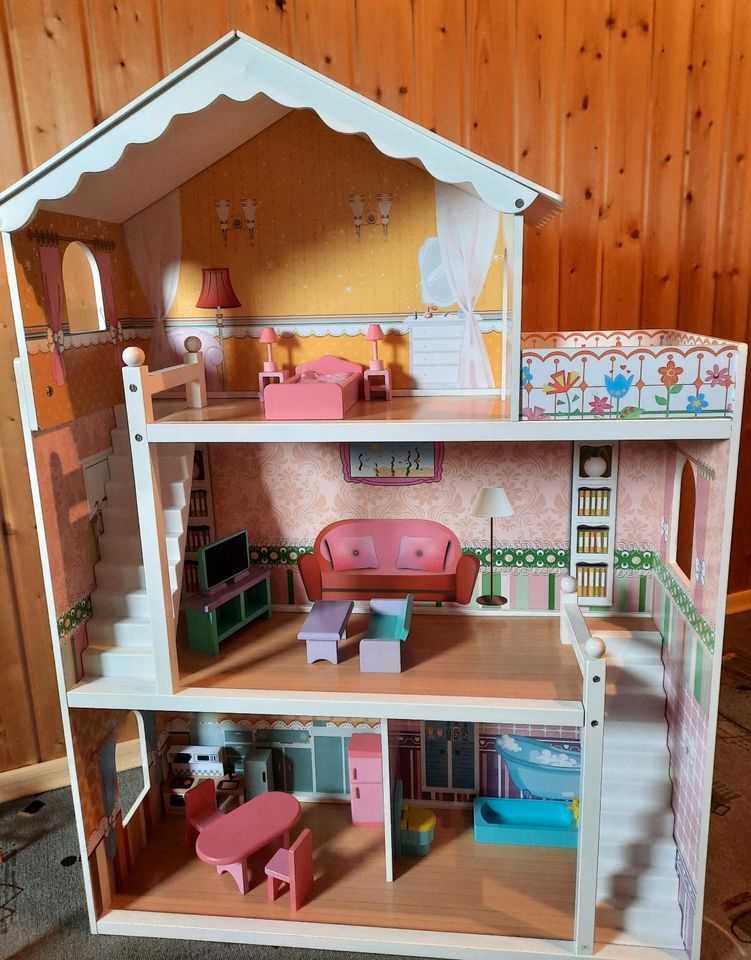 Barbie Puppenhaus in Neukirchen b Hl Blut