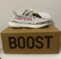 Adidas Yeezy Boost 350 V2 „Zebra“ (442/3) Baden-Württemberg - Offenburg Vorschau