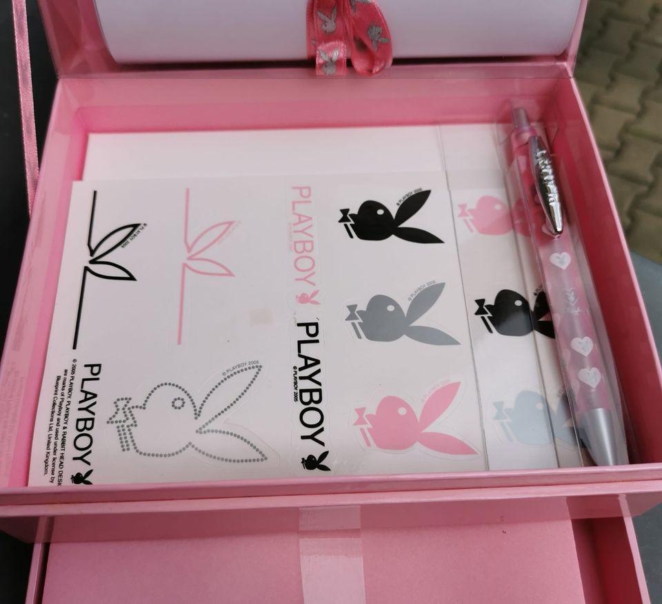 Briefpapier Box Playboy Original neu 20 Briefumschläge/-Bögen in Neuss