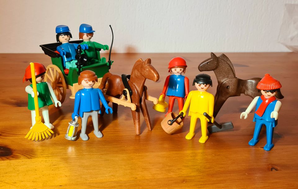 Playmobil Kutschfahrt – 7 Figuren, Kutsche, 2 Pferde 90er Jahre in Hamburg