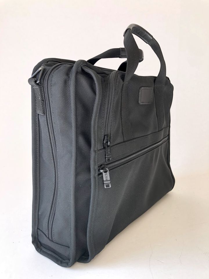 TUMI kompakte, Akten und Laptoptasche aus FXT Ballistic Nylon in München