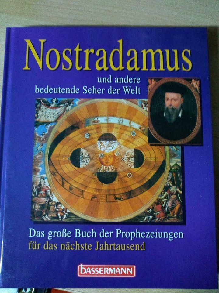 Nostradamus und andere bedeutende Seher,das große Buch der prophe in Weißenburg in Bayern