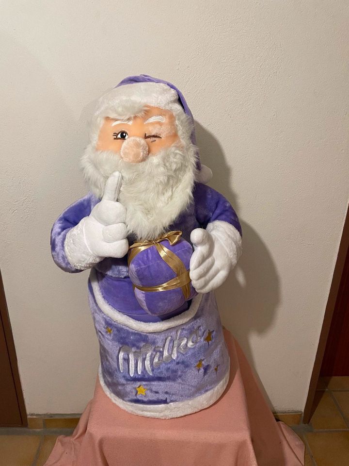 Plüschtier Weihnachtsmann von Milka 80cm in Lübeck