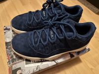 Jordan 11 Low Jeter 45,5 11.5 fast wie neu Dortmund - Innenstadt-Nord Vorschau