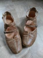 Ballerinas mit Riemchen (Think!) NEUWERTIG!!! NP ca 140 € Nordrhein-Westfalen - Siegen Vorschau