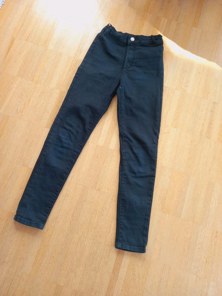 Zara Jeanshose 140 mädchen in Frankenthal (Pfalz)