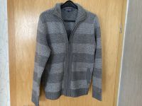 Tommy Hilfiger Strickjacke Nordrhein-Westfalen - Menden Vorschau