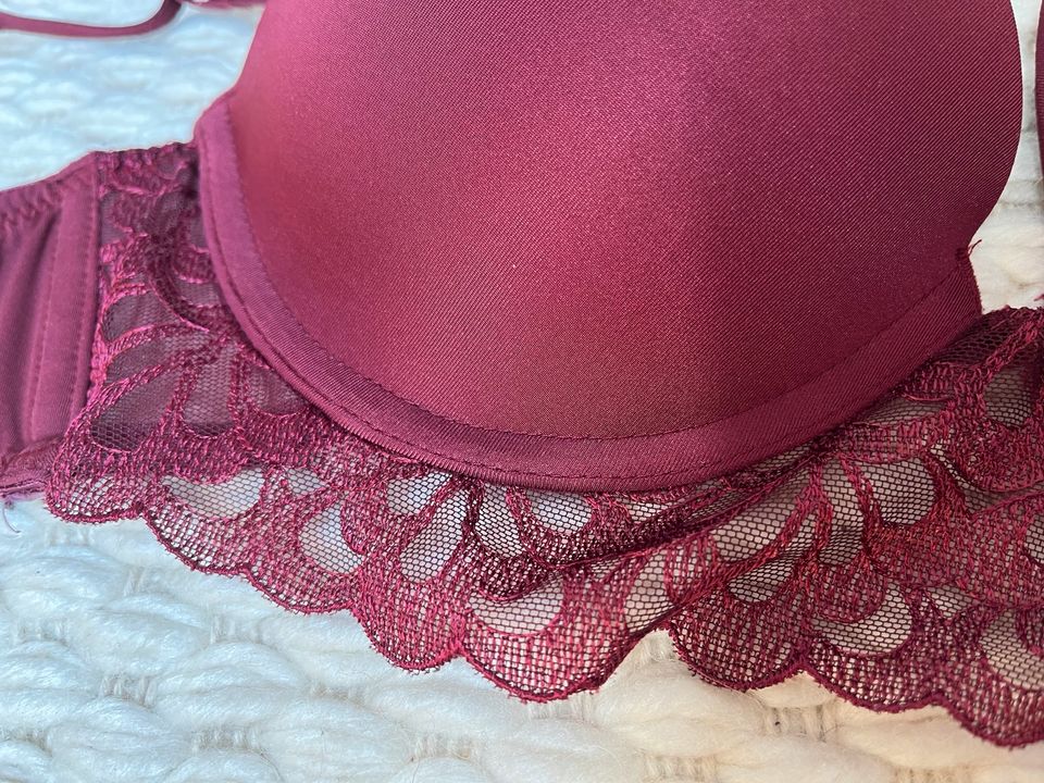 S / 75 B Dessous BH Bra Bordeaux mit Spitze sexy Hunkemöller in Dresden