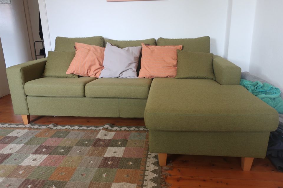 Couch / Sofa - grün - Vintage - sehr guter Zustand, ohne Mängel in Osnabrück