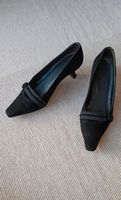 Stuart Weitzman Pumps Velours schwarz Gr. 37,Kitten heels Baden-Württemberg - Schallstadt Vorschau