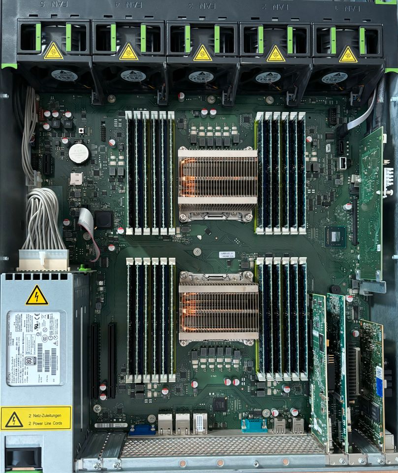 PRIMERGY RX300 S8 (Server) in Weimar