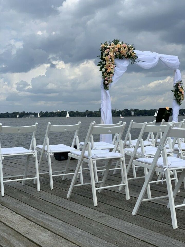 Holzklappstuhl Weiß für Freie Trauung/ Hochzeit VERLEIH in Bülstedt