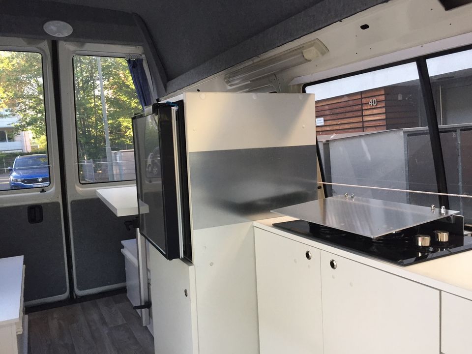 Wohnmobil VW T4 mit neuem Camping Ausbau und Erstzulassung 2022 in Frankfurt am Main