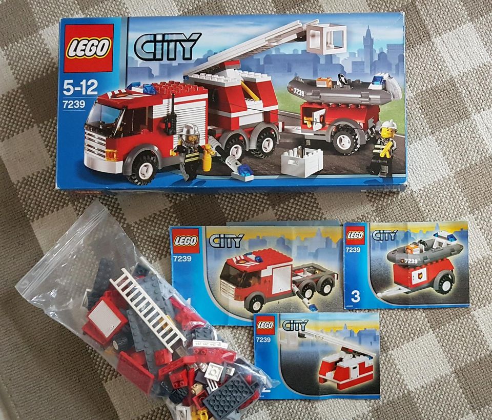 LEGO CITY - Feuerwehrlöschzug - 7239 in Bamberg