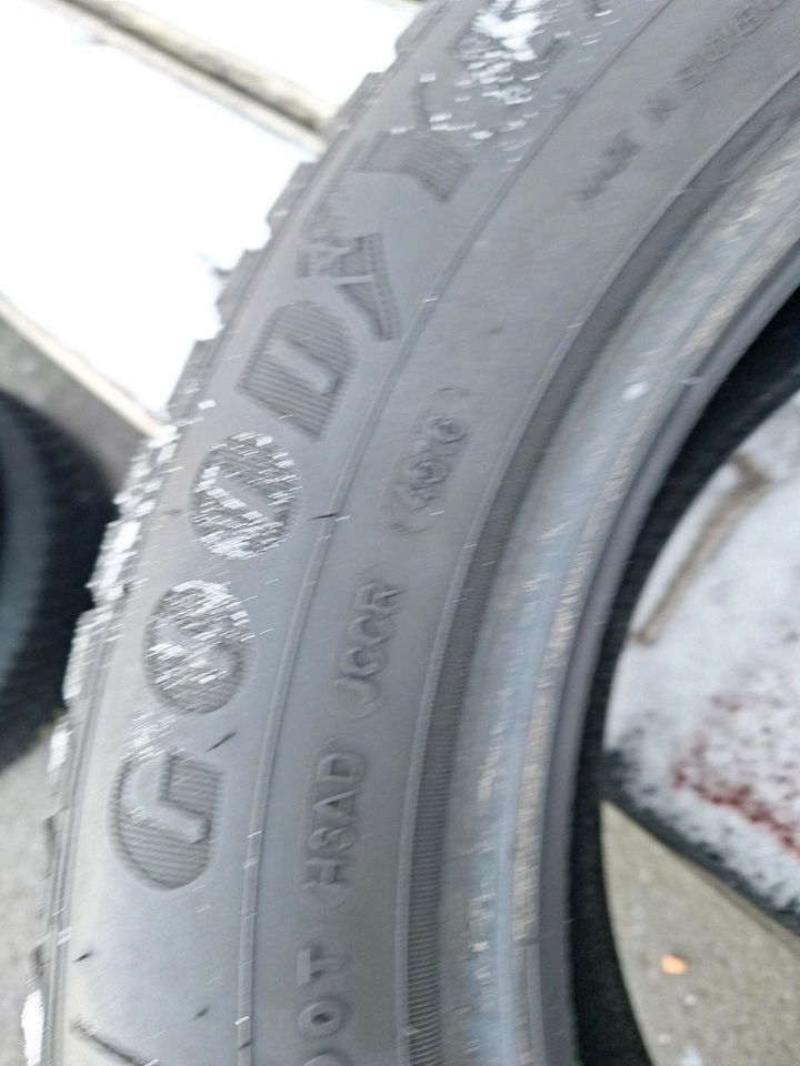 2× 185/65r15 88T Allwetterreifen Goodyear in Würselen