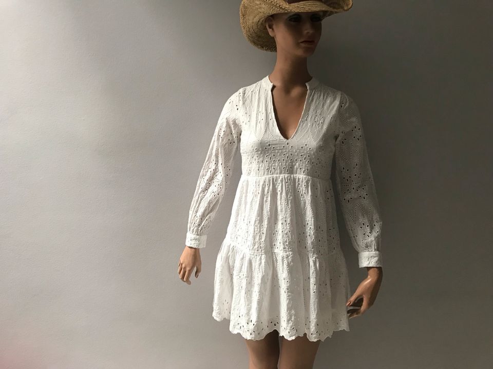 Weißes Hippie Boho Kleid von VERO MODA mit Lochmuster Gr. S / M in Hessen -  Wiesbaden | eBay Kleinanzeigen ist jetzt Kleinanzeigen