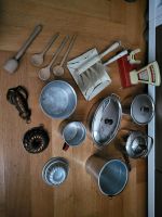 Zubehör zu einer alten Kinderspielküche Bayern - Münchberg Vorschau