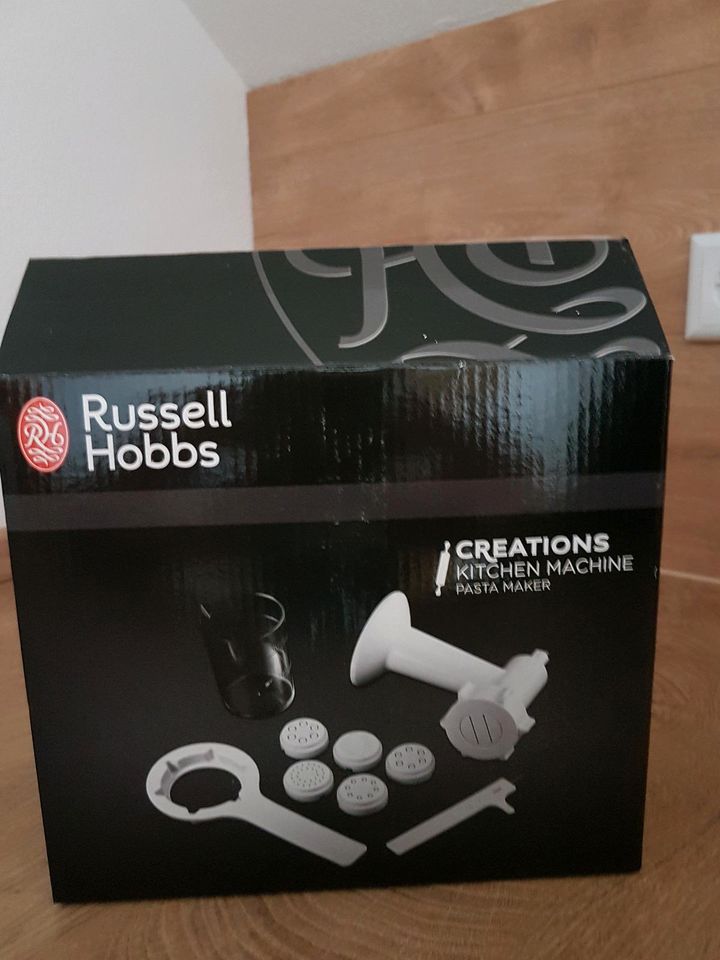 Russell Hobbs Creations Küchenmaschine OVP & NEU in Altenkirchen Pfalz