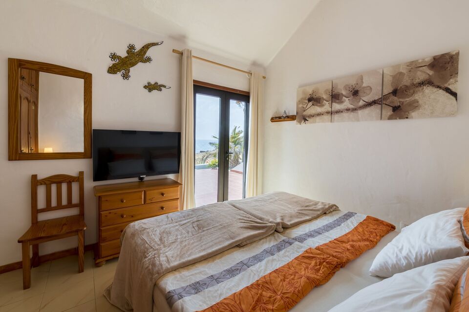 Ferienhaus Lanzarote Charco del Palo direkt am Meer ab 93,00€/Tag in Baddeckenstedt