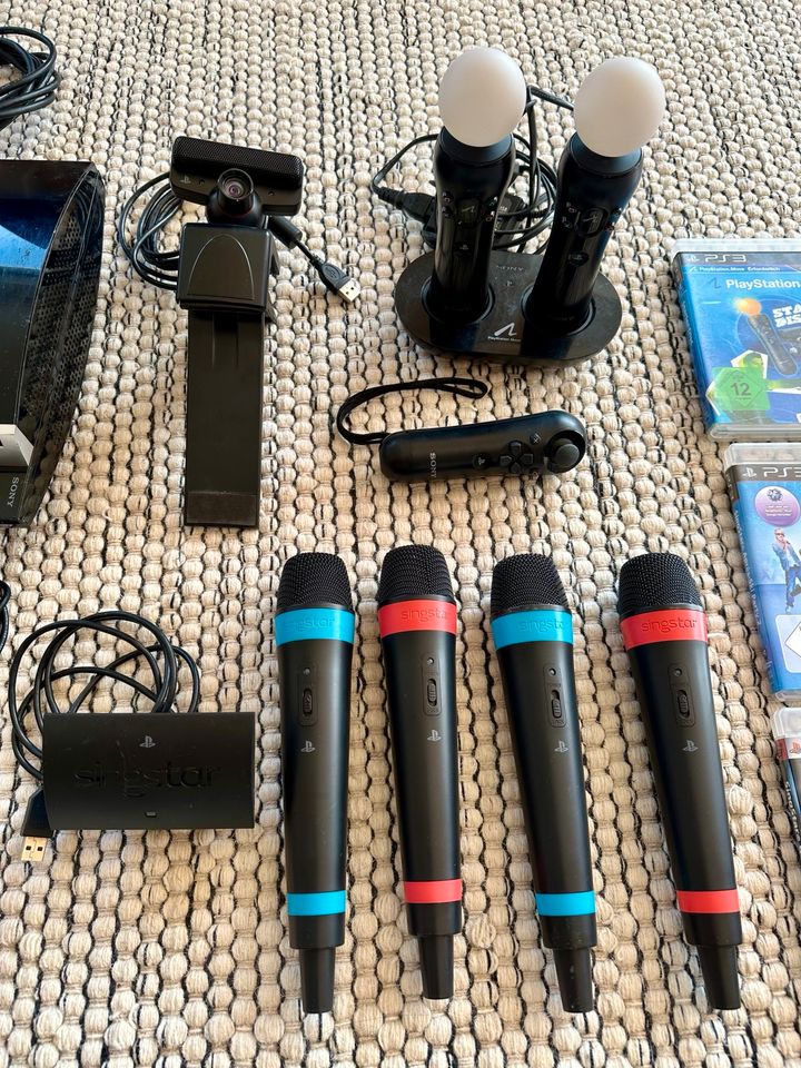 PlayStation 3 / PS3 + Singstar + Move + 8 Spiele + Zubehör in Konstanz