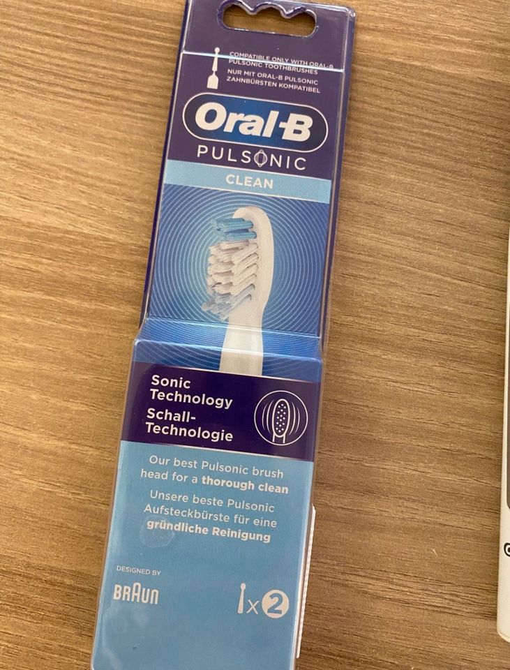 Oral B Pulsonic wie neu inkl neuem Kopf in Magdeburg