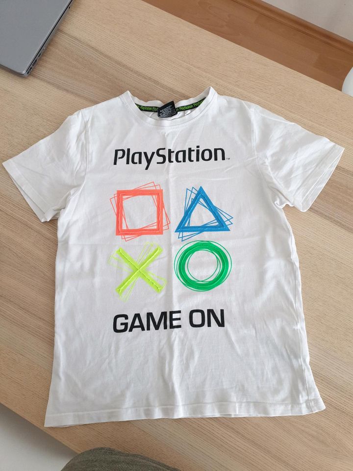 Playstation Tshirt Shirts 146-152 in München